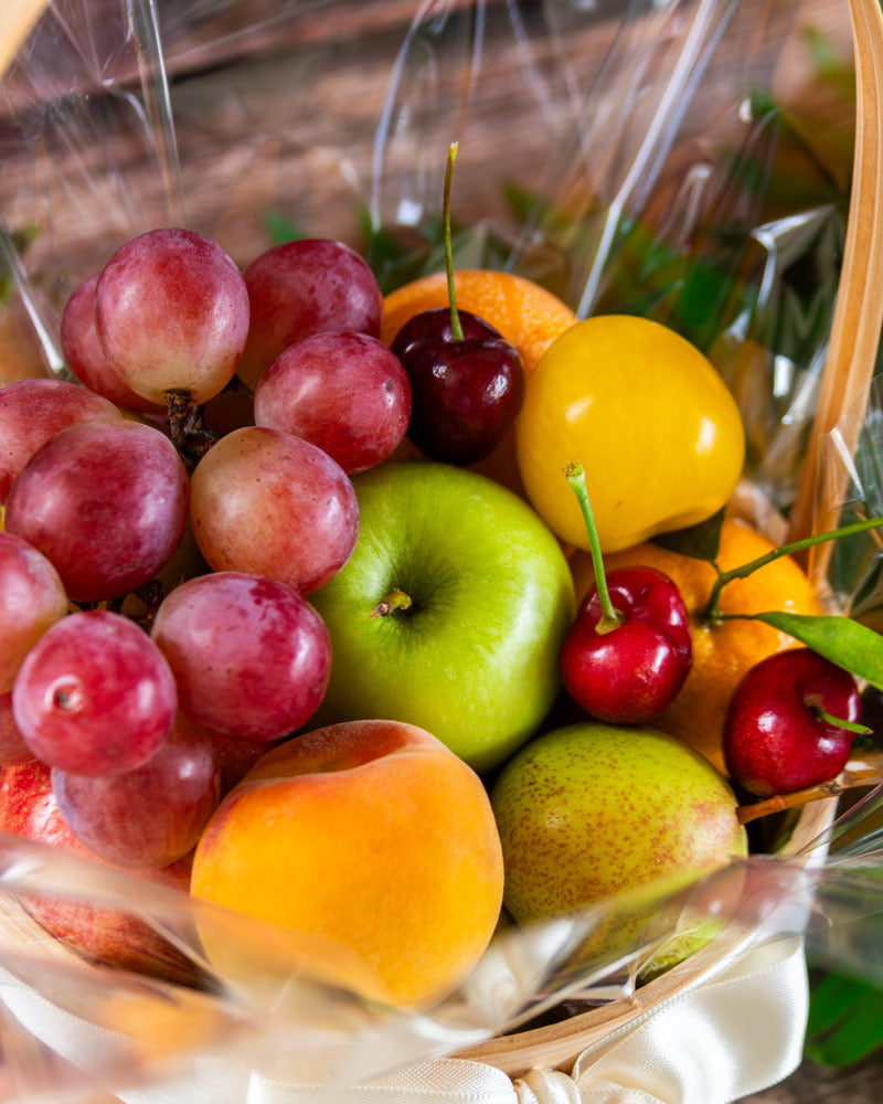 Canasta con Frutas