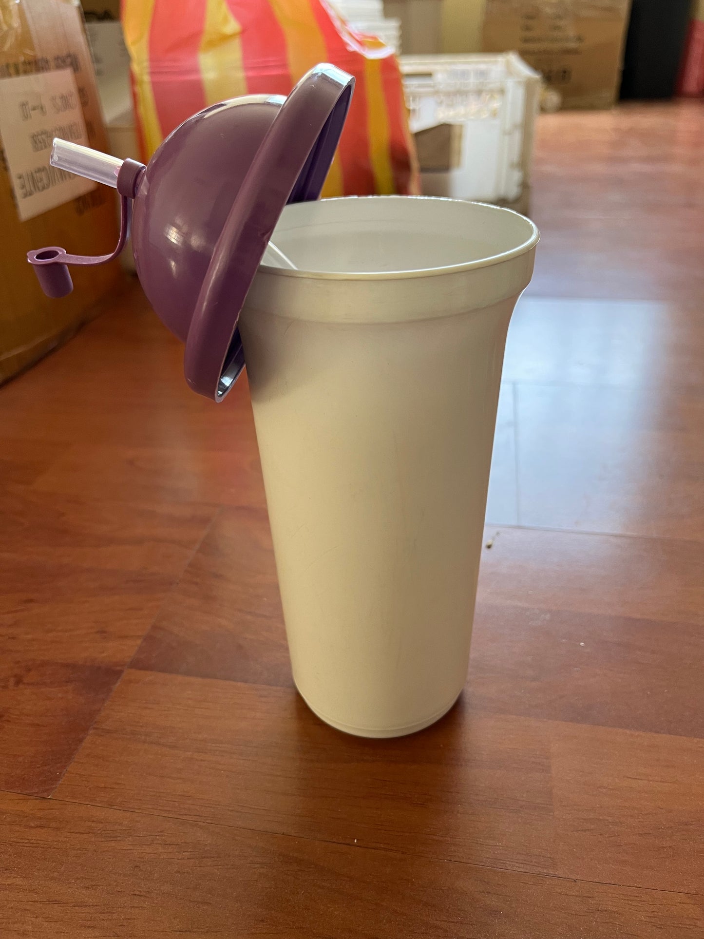 Vaso Blanco Tapa Morada