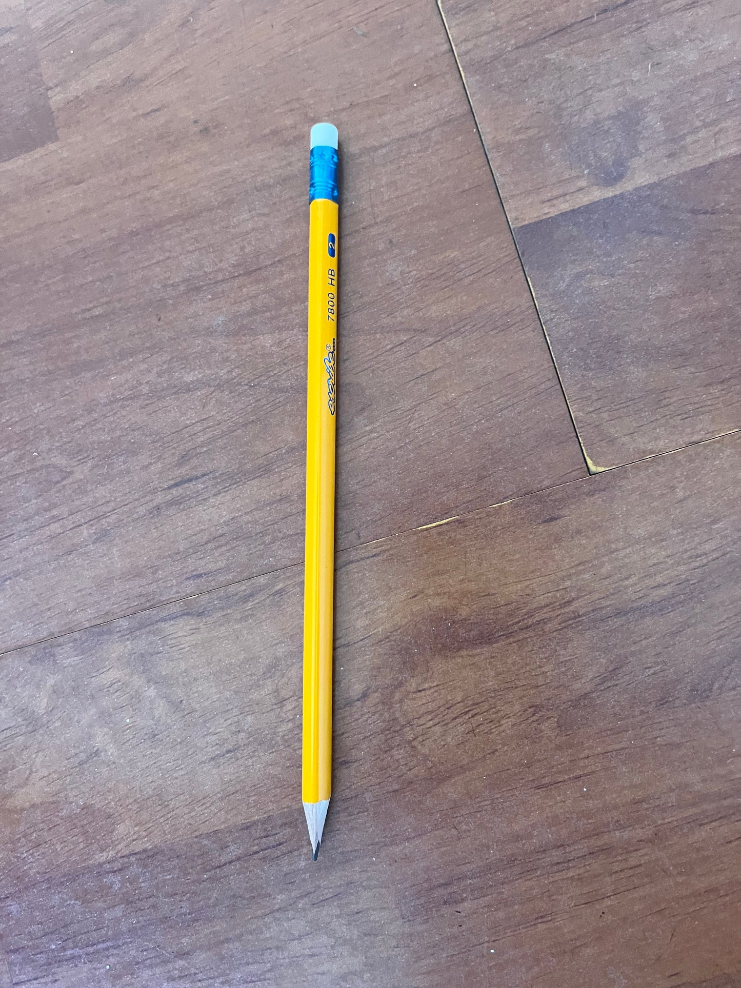 Lápiz amarillo