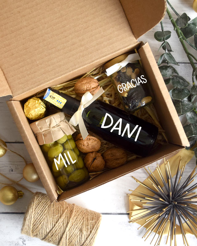 Caja Olives & Wine G066