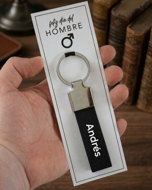 Llavero negro con nombre