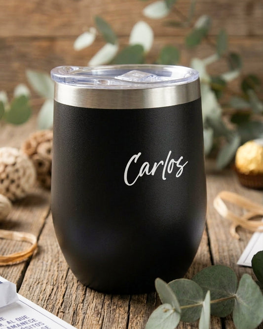 Tumbler negro con nombre en vinil